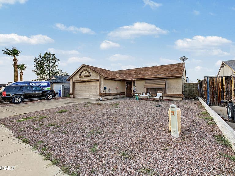 3350 W ROSE GARDEN Lane photo 5