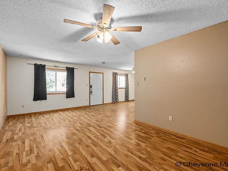4939 Atlantic Dr photo 5