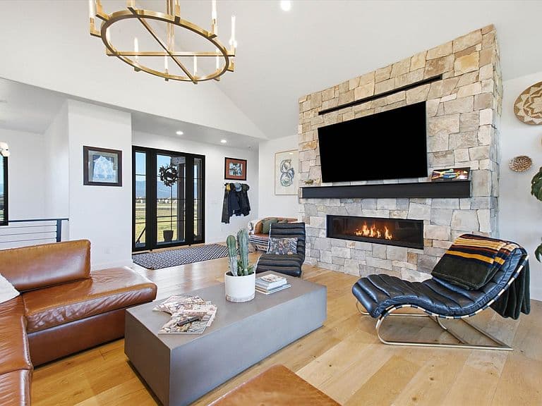 95 Sundance Way photo 3