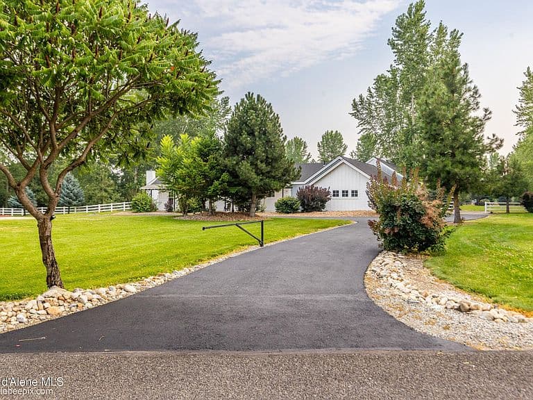 6571 W Big Sky Dr photo 2