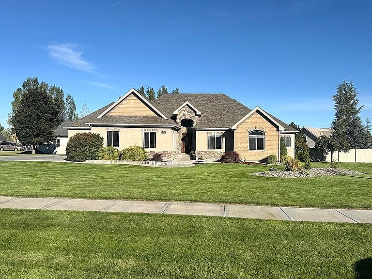 5276 E Tildy Cir photo 1