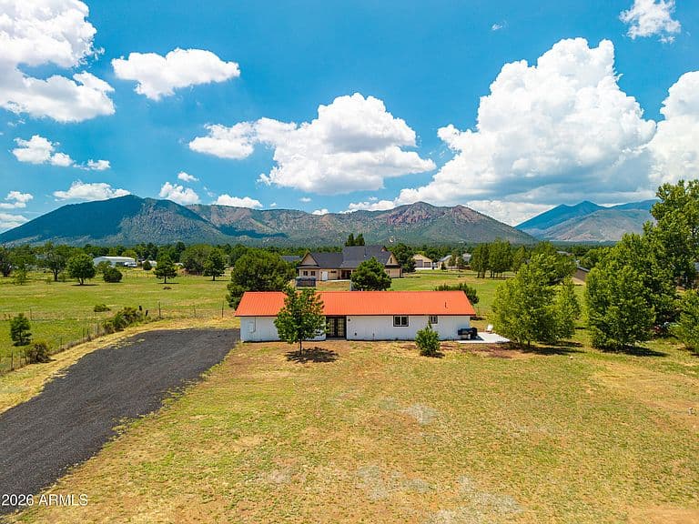 8150 N Masters Lane photo 4