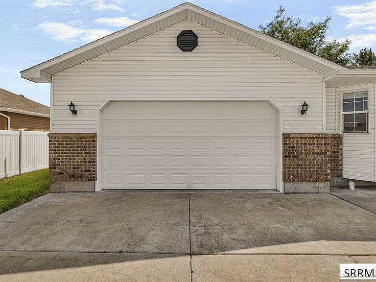 1109 S Diamond Cir photo 4