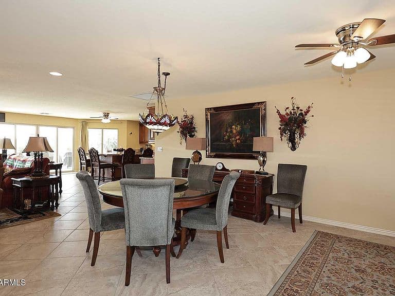 10805 W WILLOWBROOK Drive photo 5
