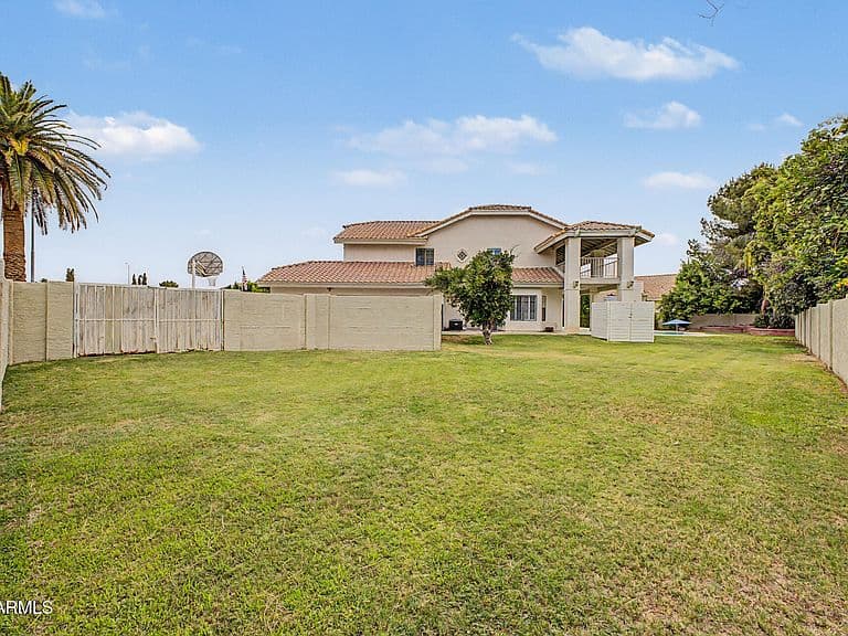 1241 N NASSAU Circle photo 4