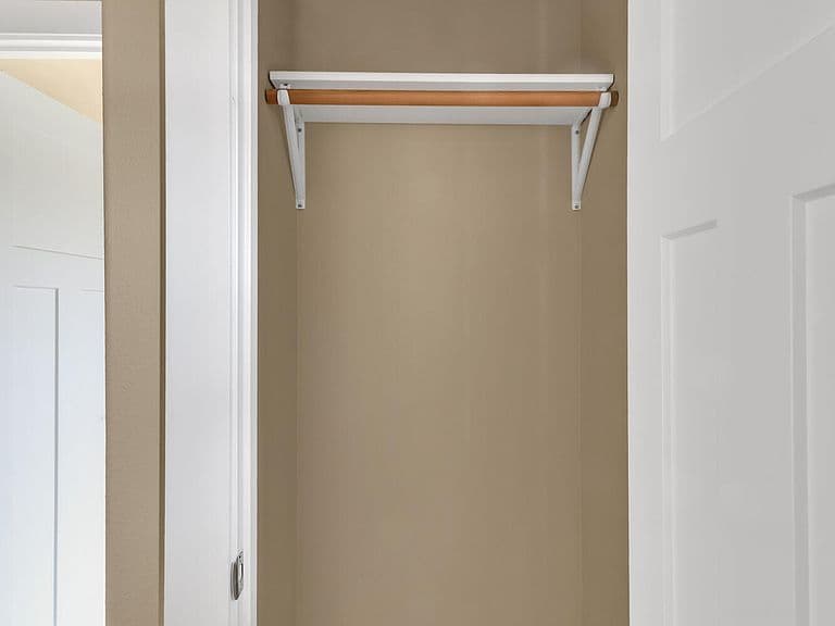 13717 Karen St photo 5