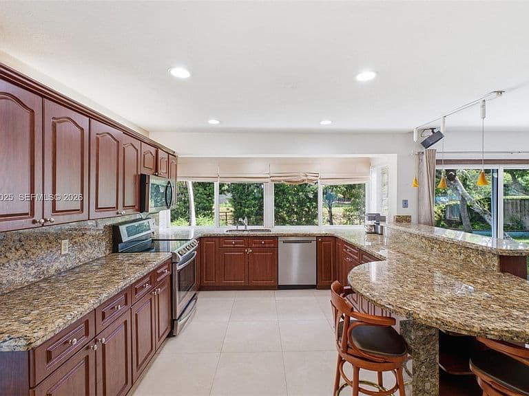 12765 SW 110th Ter photo 4