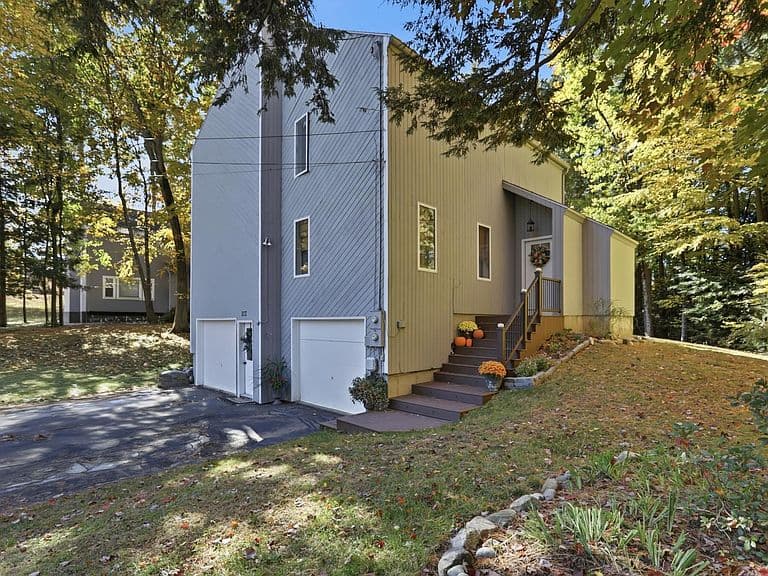 113 Westchester Drive photo 1