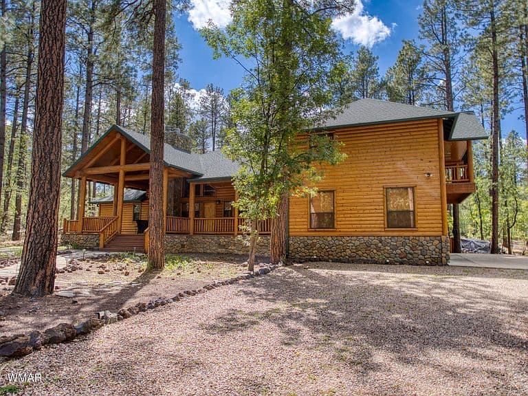 2317 Jackrabbit Dr photo 1