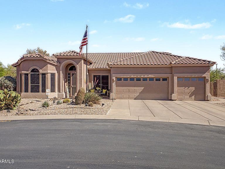 7762 E RUSSELL Circle photo 1