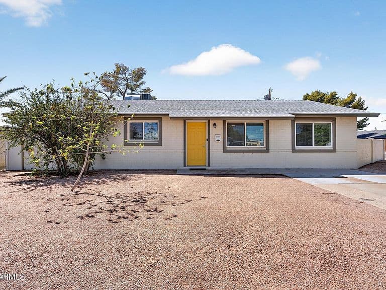 2501 E KAREN Drive photo 1