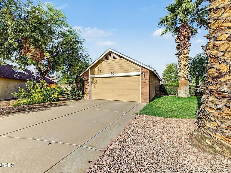 1760 E JACINTO Circle photo 3