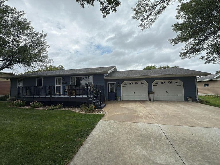 407 W Cherry St photo 1