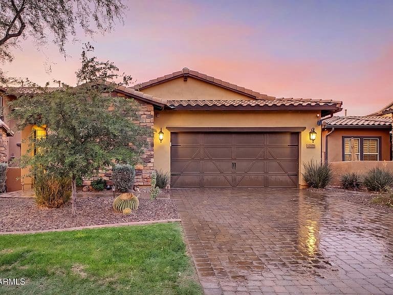 12108 W DESERT MIRAGE Drive photo 2