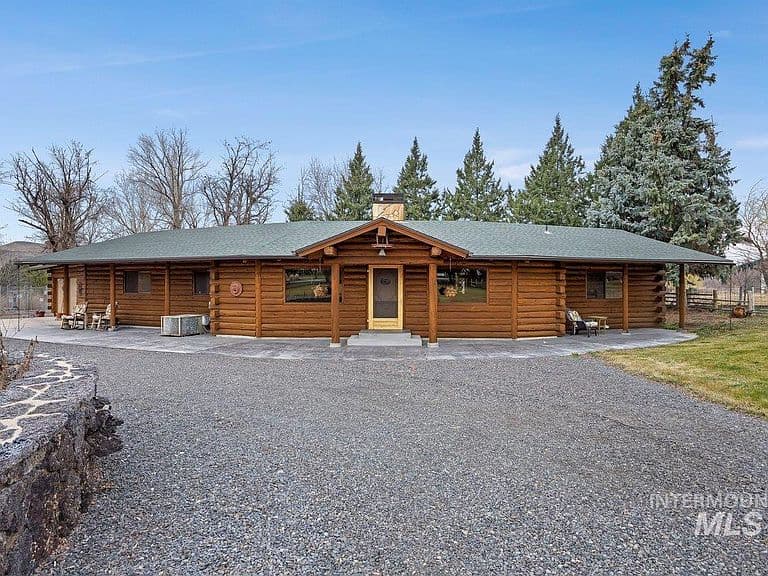 221 Willow Ln photo 3