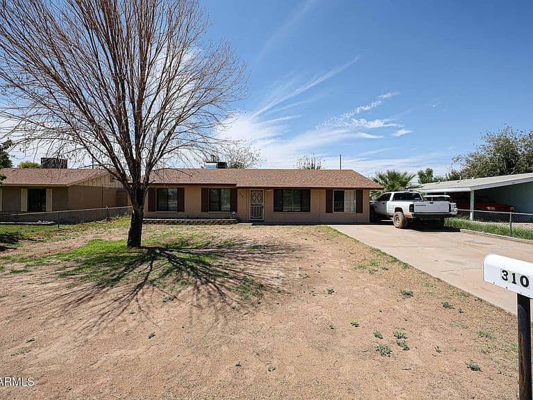 310 5TH Avenue W photo 2