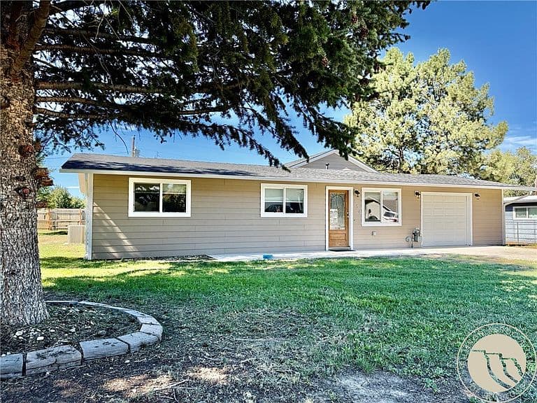 634 Starlight Dr photo 1