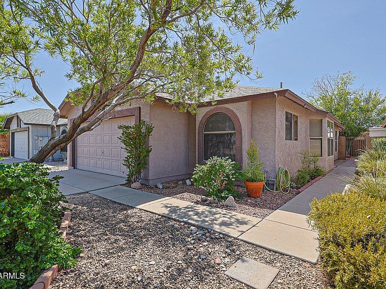 18358 N 88TH Avenue photo 1