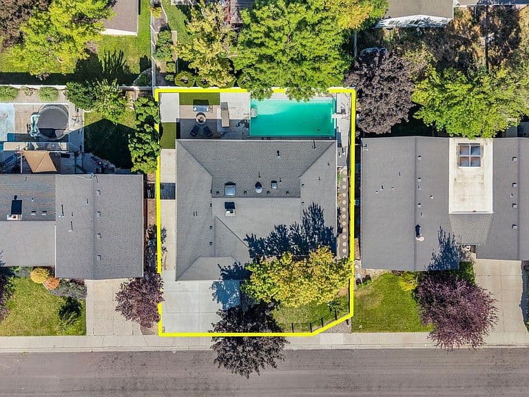 790 Academic Dr photo 2
