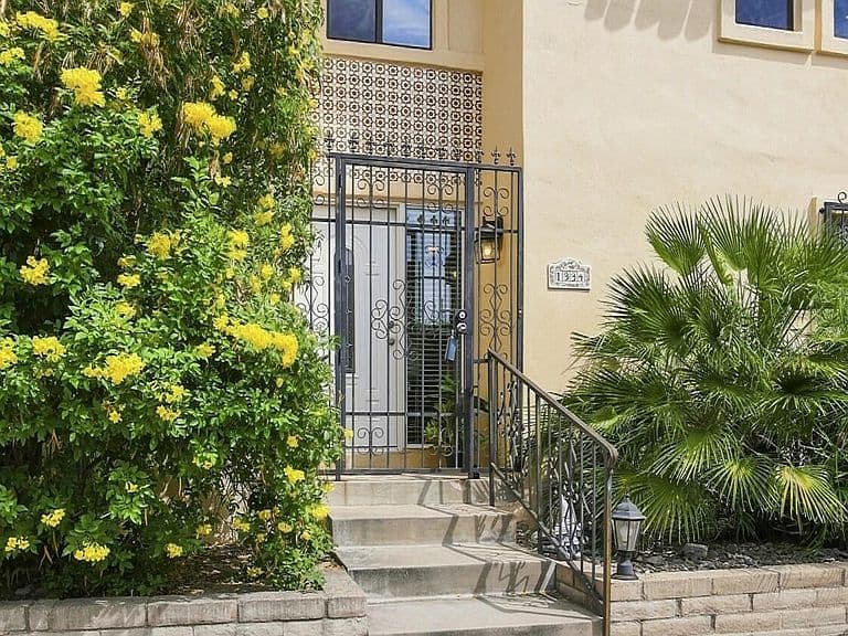1334 S Camino Seco photo 1