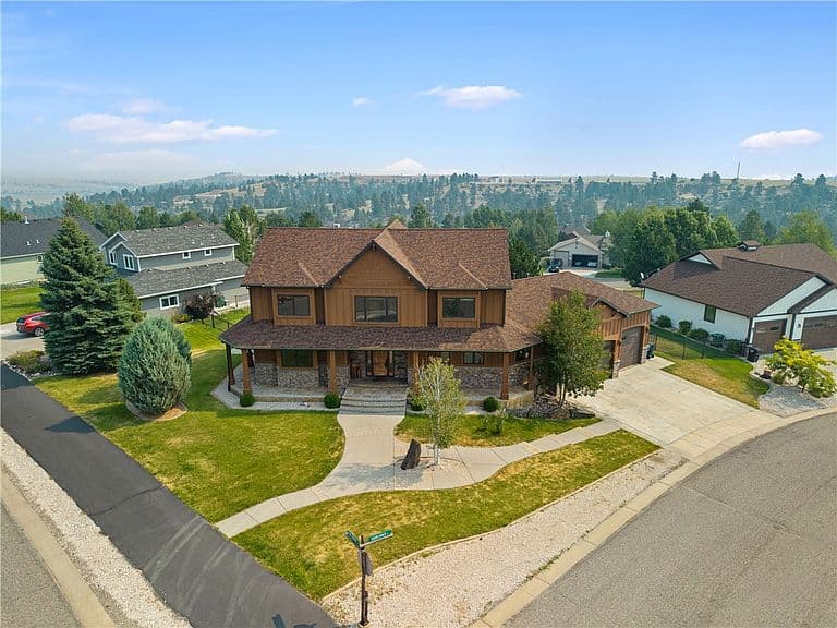 4235 Iron Horse Trl photo 1