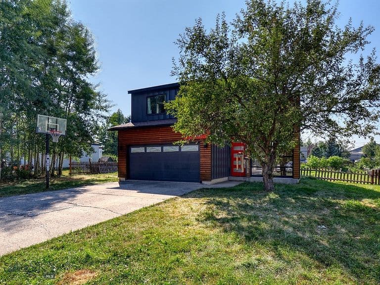 2409 Westridge Dr photo 2