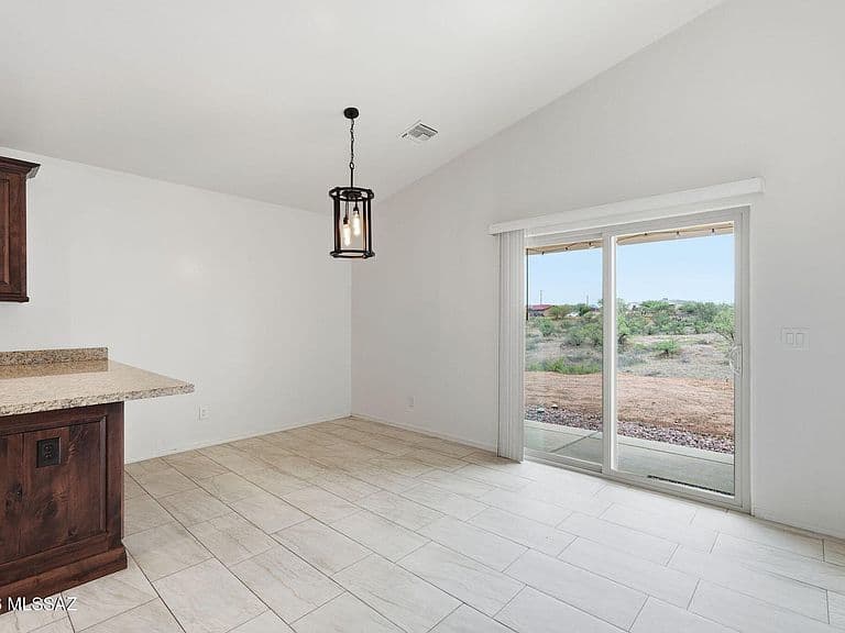 1158 Escorpion Ct photo 5