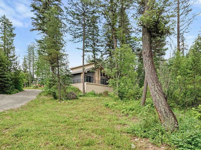 421 Seville Ln photo 4
