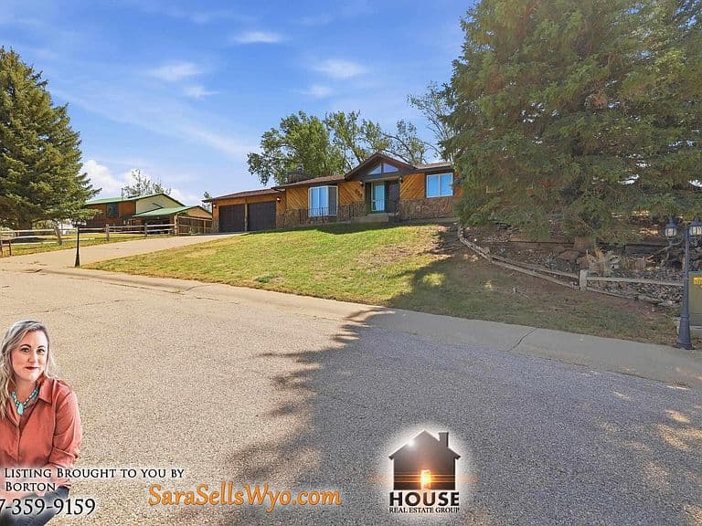 865 W Deer St photo 3