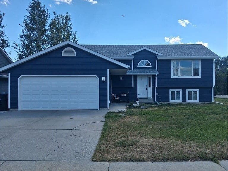 1204 Gardenia Dr photo 1