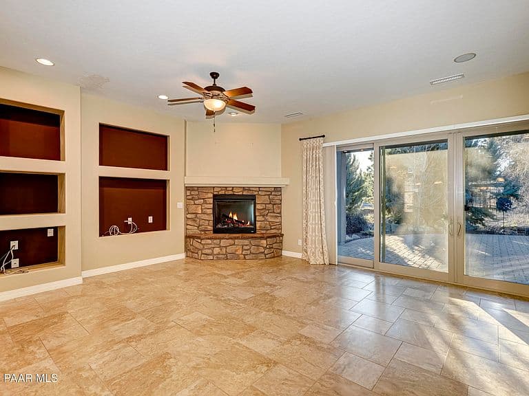 3675 Lynx Meadow Dr photo 3