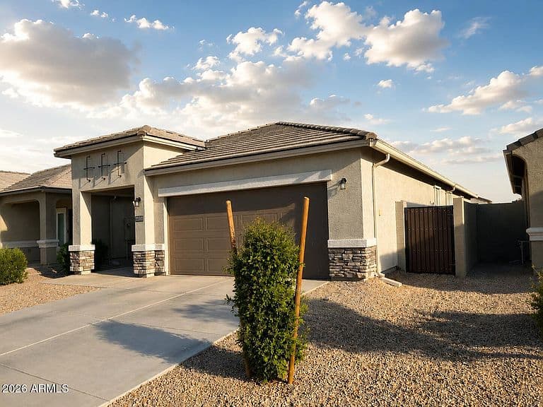 35385 W SAN ALVAREZ Avenue photo 2