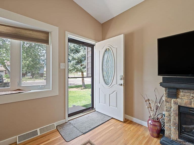 7425 Willshire Blvd photo 3