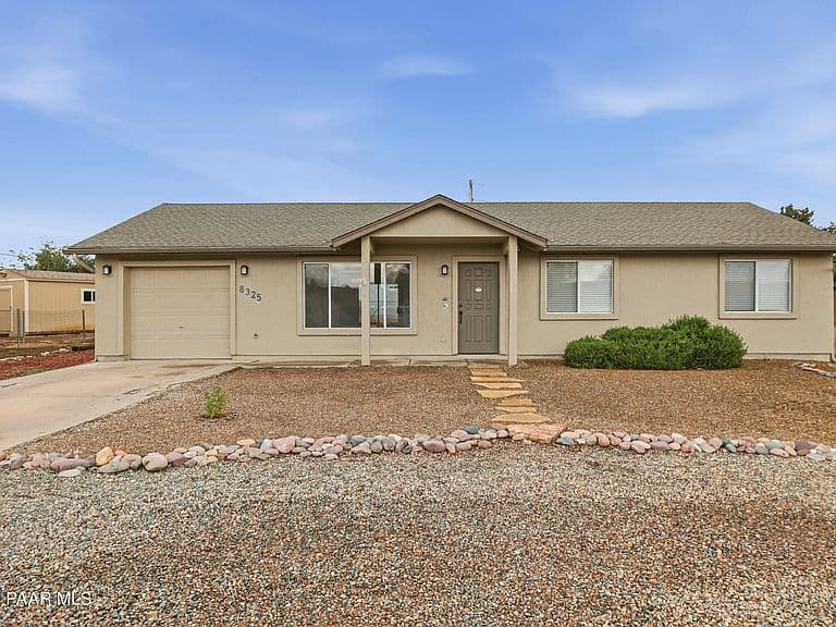 8325 E Lakeshore Dr photo 1