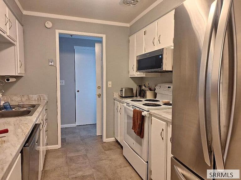 3744 Blue Grouse Dr photo 3