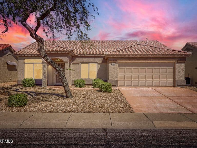 13626 W CAVALCADE Drive photo 2
