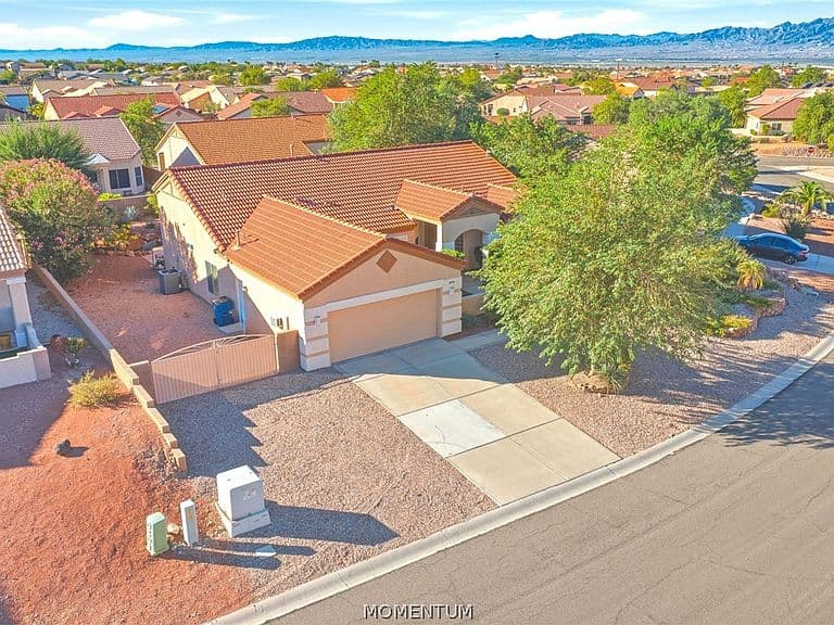 2640 Discovery Road photo 2