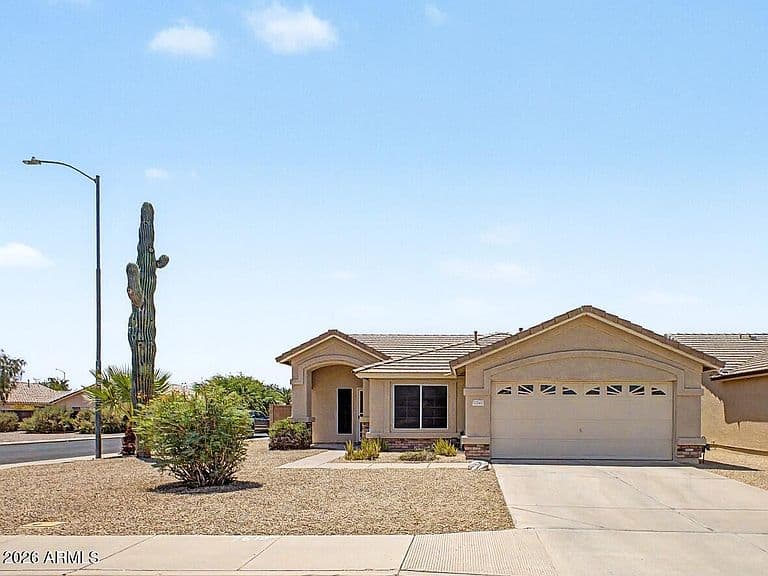 8663 E Calypso Avenue photo 1