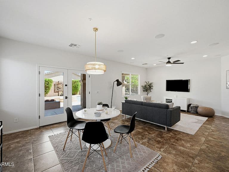 7171 S SINOVA Court photo 4