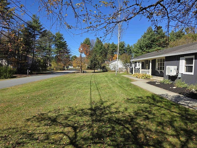 192 Hillside Avenue photo 5