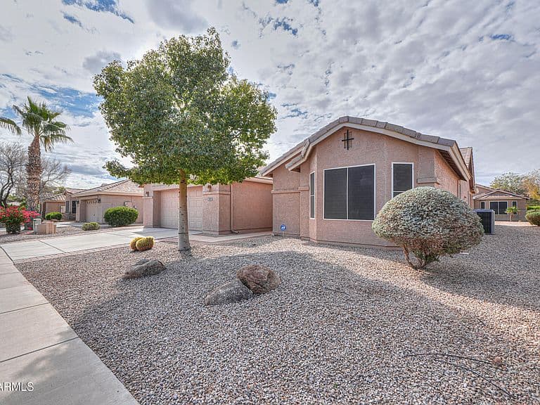 137 S LOS CIELOS Lane photo 2