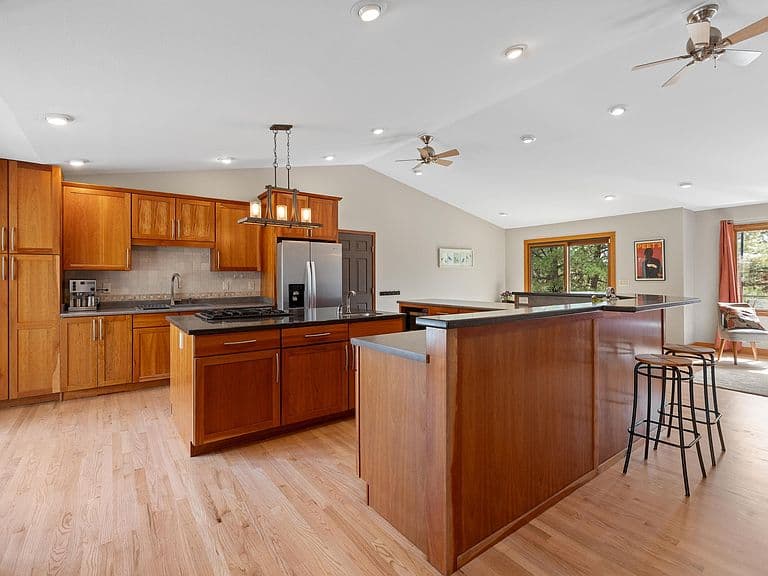 5508 Sunburst Dr photo 3