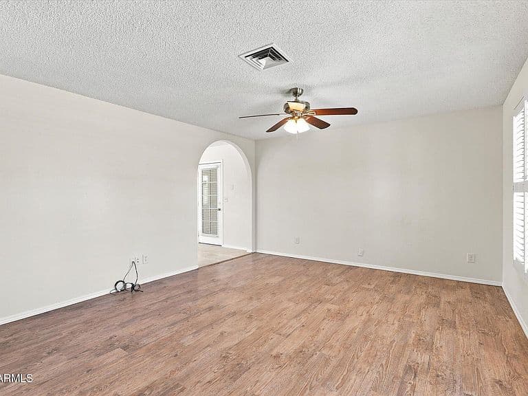 1324 N JENTILLY Court photo 5