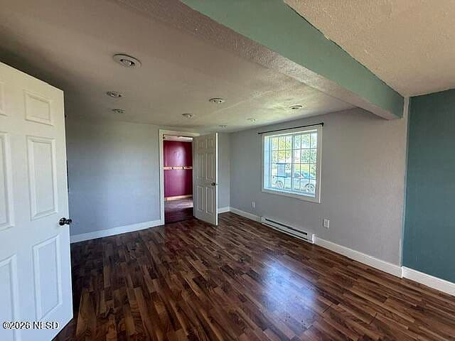 504 Maple St photo 4
