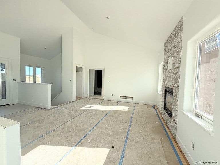 2062 Mammoth Rd photo 5