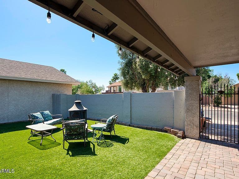 1548 W Jacinto Avenue photo 3