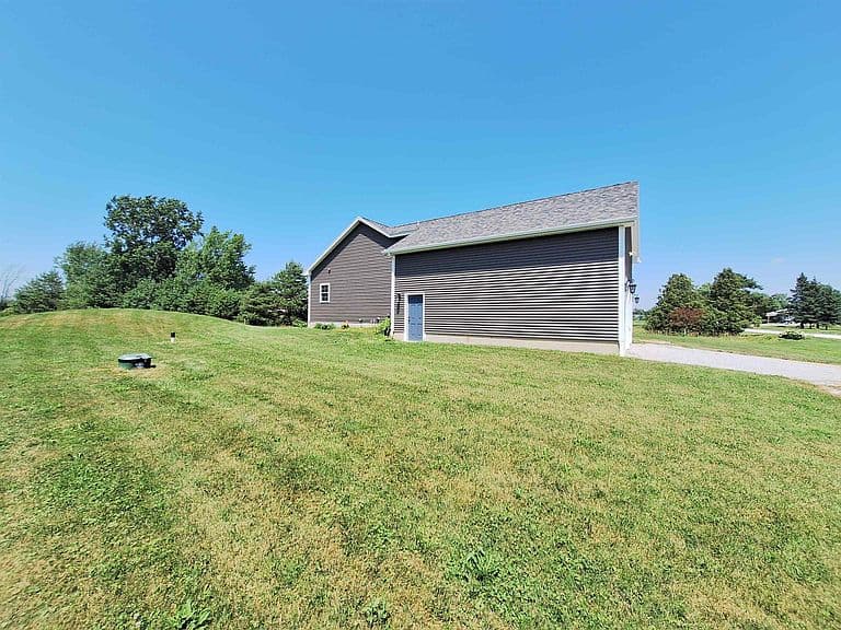 68 Firefly Lane photo 4