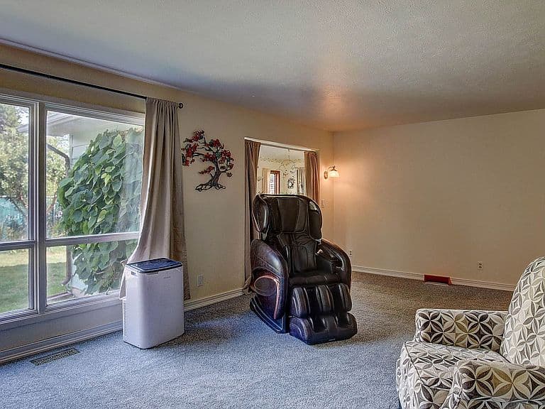 4108 Barbara Ln photo 5