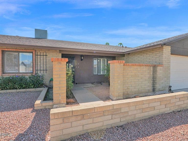 4747 W ASTER Drive photo 2