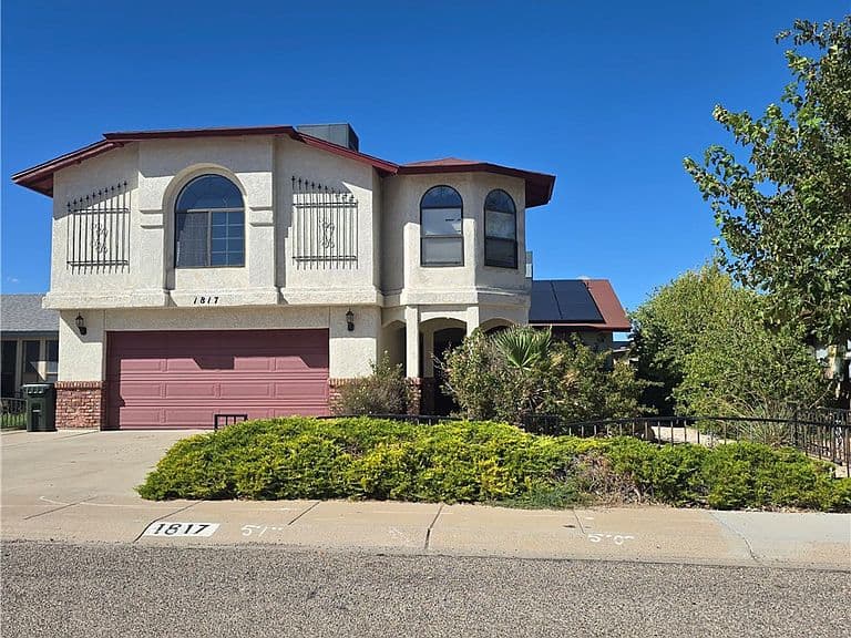 1817 Motor Avenue photo 1